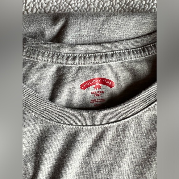 Size 2X Christmas Tee grey “ my fav color is Christmas Lights” - Picture 2 of 3